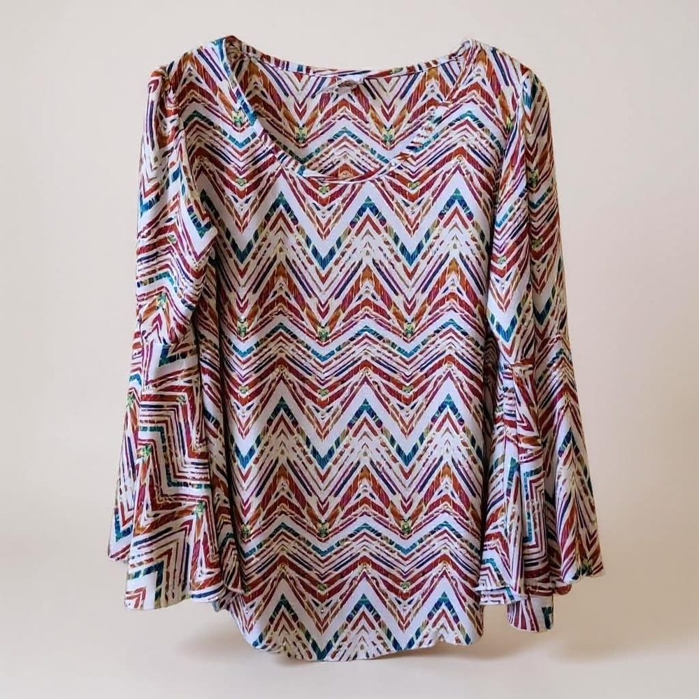 Boutique Rainbow Geometric Sheer Lightweight Bell Sleeve Blouse Top Size Medium